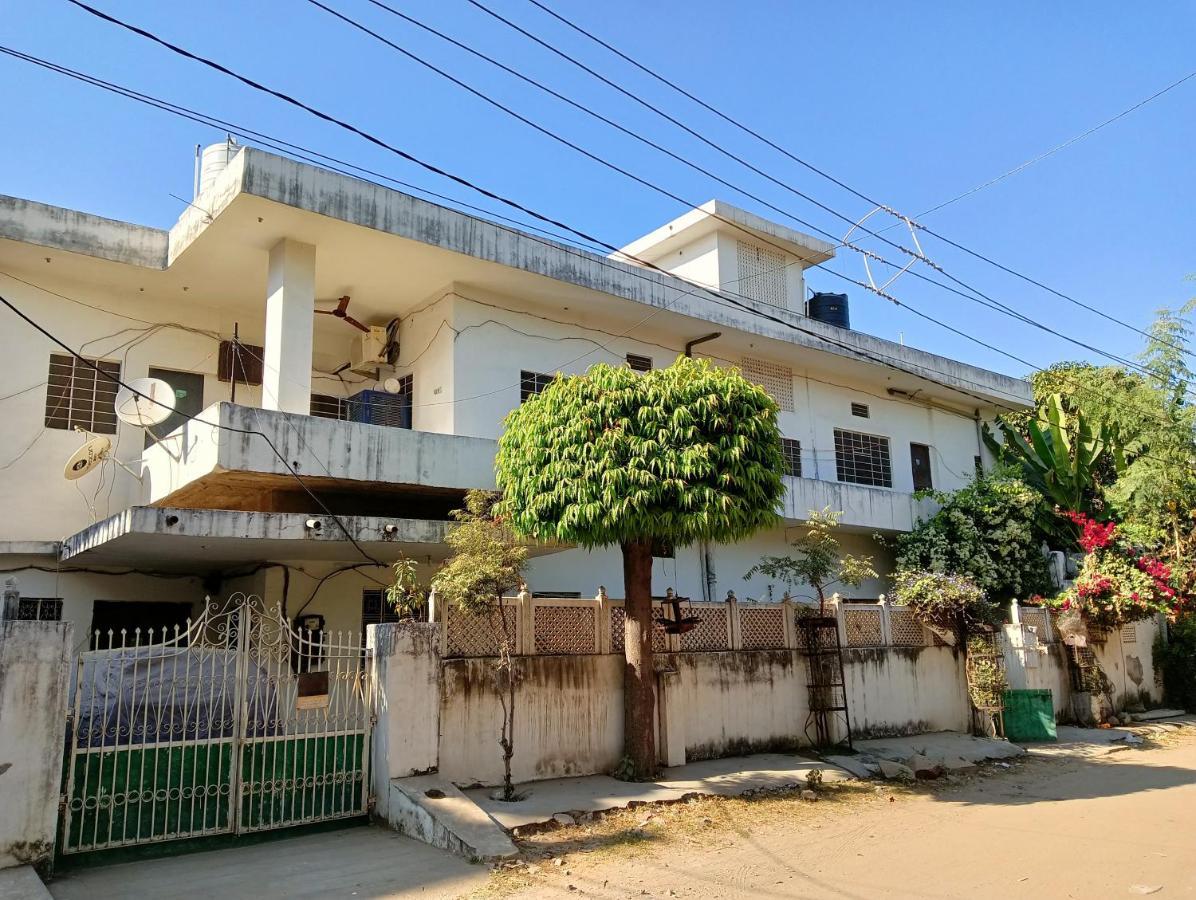 Nadya Homestay For Female & Family Jaipur Eksteriør bilde