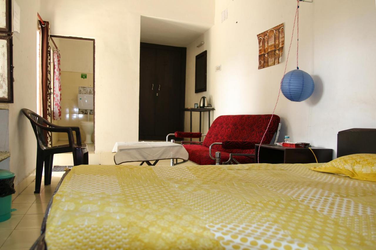 Nadya Homestay For Female & Family Jaipur Eksteriør bilde