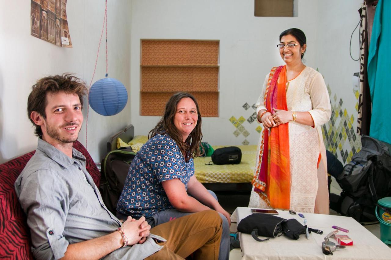 Nadya Homestay For Female & Family Jaipur Eksteriør bilde