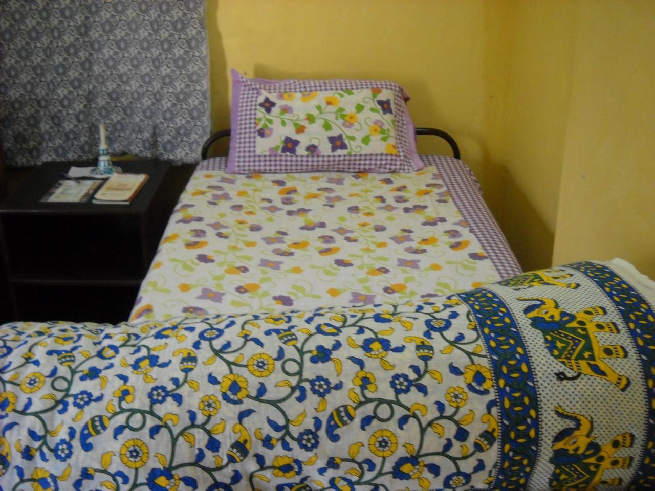 Nadya Homestay For Female & Family Jaipur Eksteriør bilde