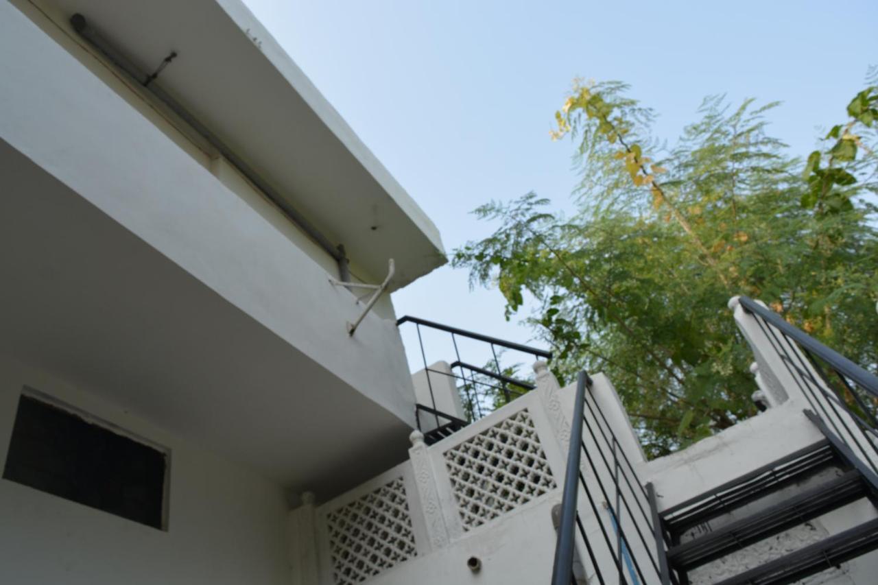 Nadya Homestay For Female & Family Jaipur Eksteriør bilde