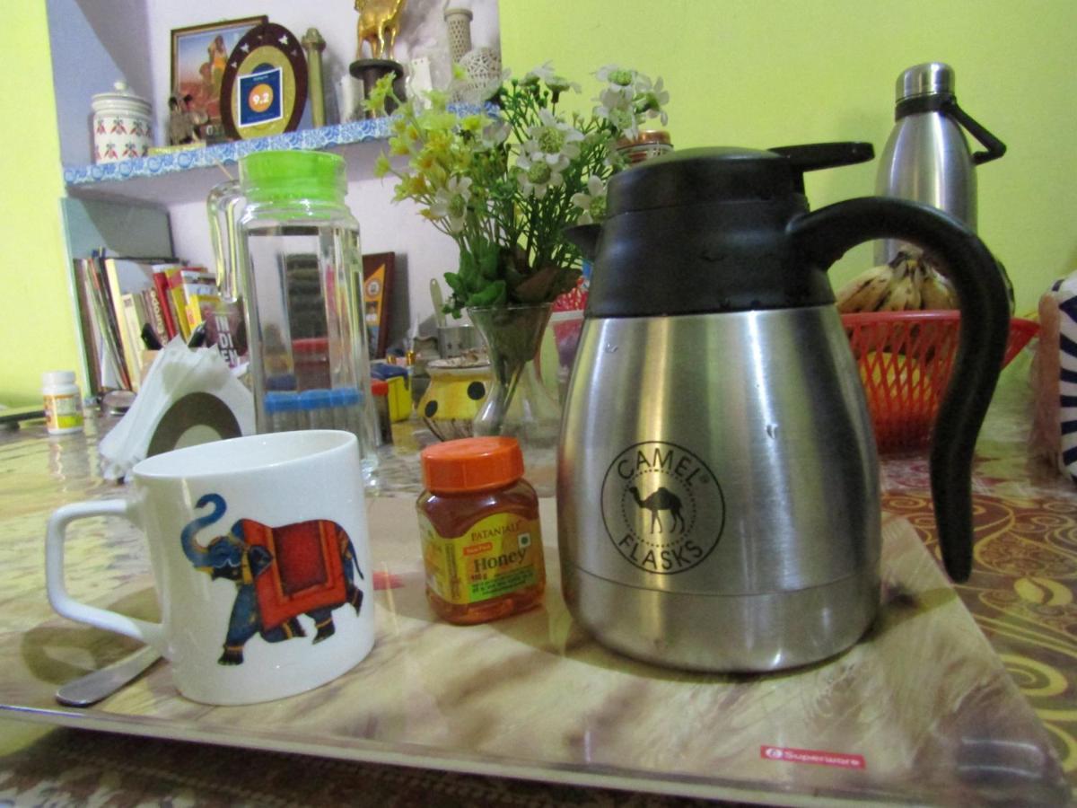 Nadya Homestay For Female & Family Jaipur Eksteriør bilde